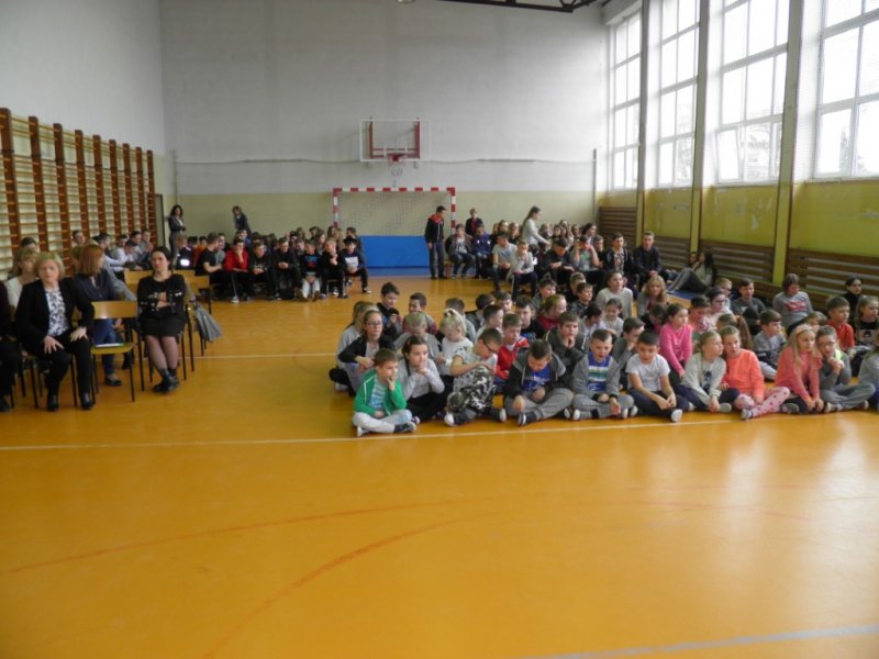 Przedstawienie "Niekochany"